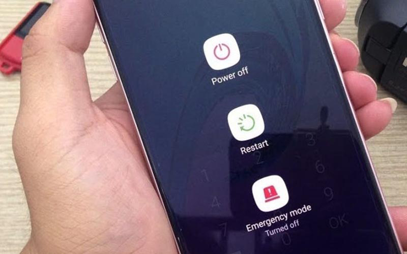 Khởi động lại thiết bị khi điện thoại kh&ocirc;ng hiện cuộc gọi